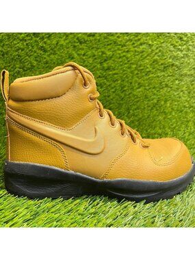 Nike Manoa Leather GS Boys Size 4Y Wheat Brown Black Walking Trail Hiking Boots